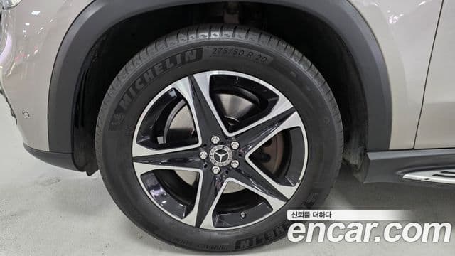 Mercedes-Benz GLE-Class 2022 — Şəkil 8/17