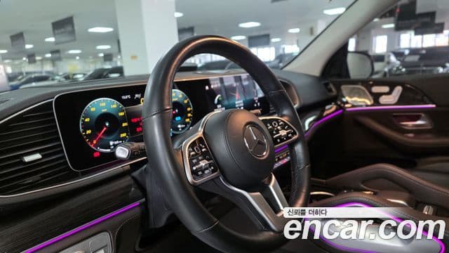 Mercedes-Benz GLE-Class 2022 — Şəkil 11/17