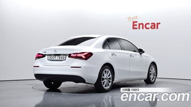 Mercedes-Benz A-Class 2020 — Şəkil 6/20