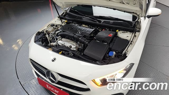 Mercedes-Benz A-Class 2020 — Şəkil 15/20