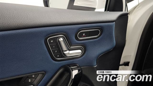 Mercedes-Benz A-Class 2020 — Şəkil 13/20