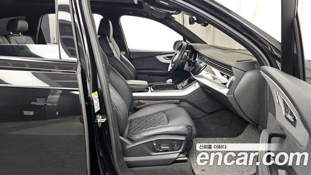 Audi Q7 2023 — ფოტო 11/20