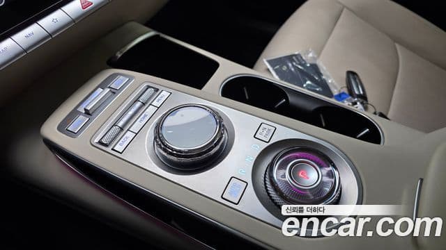 Genesis GV70 2023 — фото 9 из 20