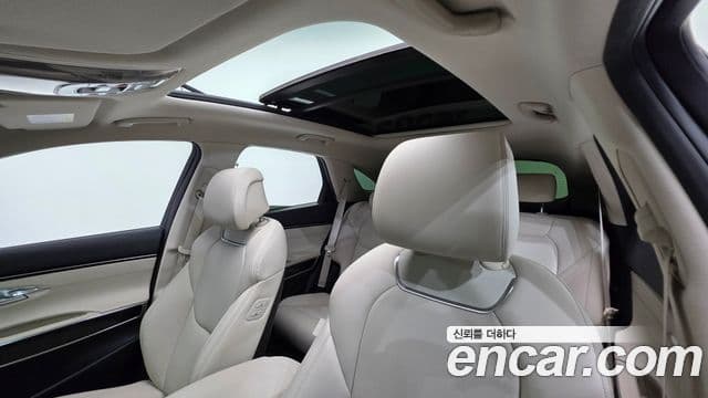 Genesis GV70 2023 — ფოტო 11/20