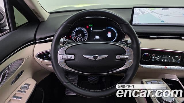 Genesis GV70 2023 — фото 14 из 20