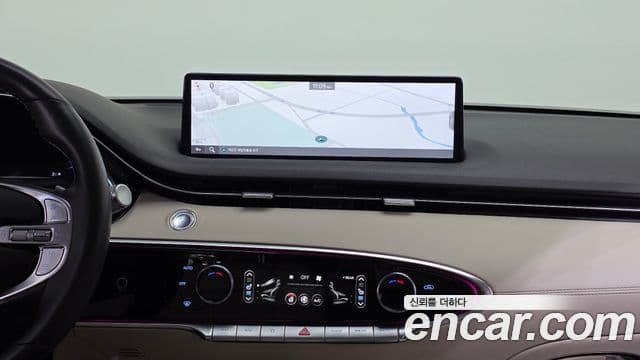 Genesis GV70 2023 — фото 16 из 20