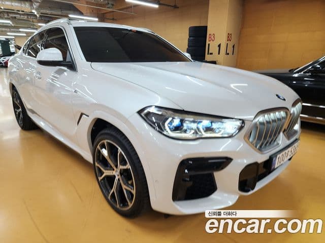 BMW X6 2022 — ფოტო 18/20