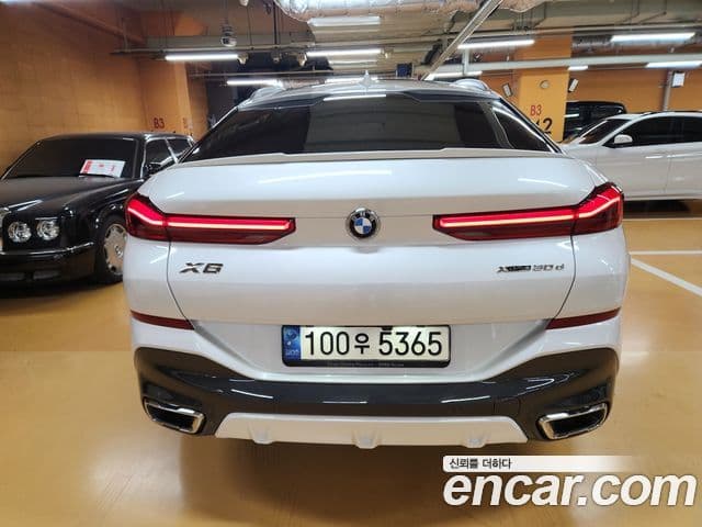 BMW X6 2022 — ფოტო 9/20