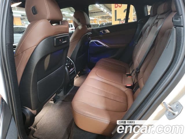 BMW X6 2022 — ფოტო 16/20