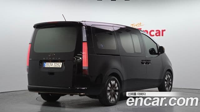 Hyundai Staria 2021 — Şəkil 16/20
