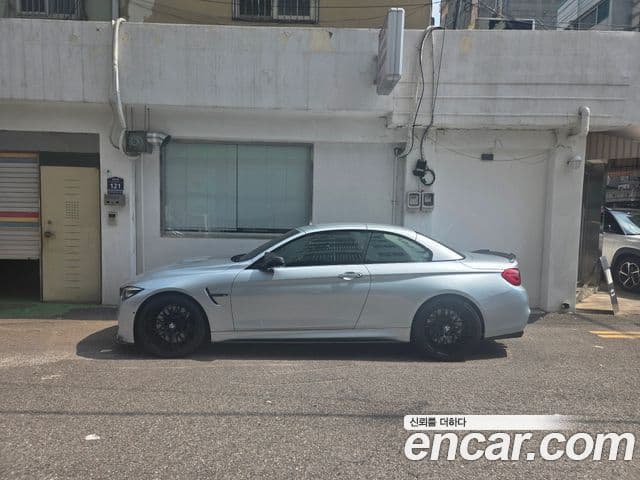 BMW M4 2018 — Photo 19/20