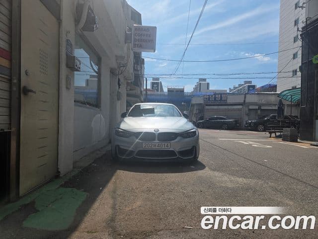 BMW M4 2018 — Photo 13/20