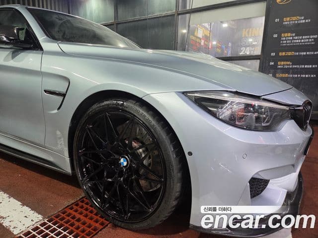 BMW M4 2018 — Photo 18/20