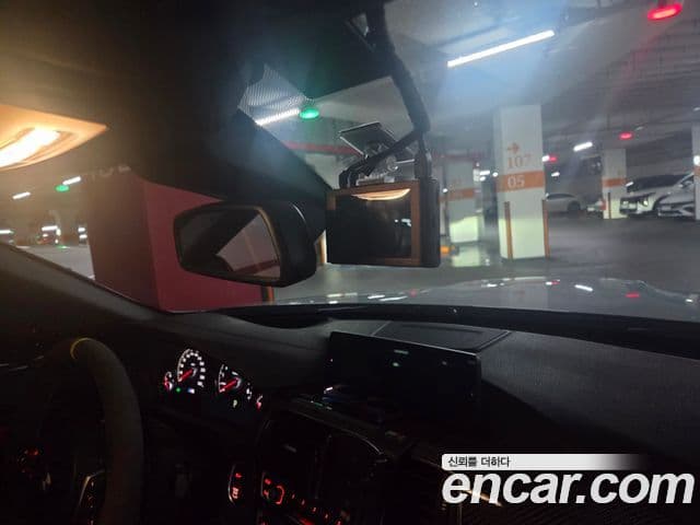 BMW M4 2018 — Photo 14/20