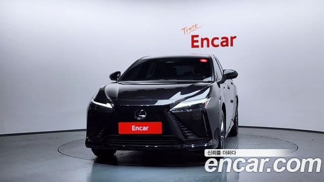 Lexus RZ450e 2023 — ფოტო 3/20
