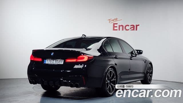 BMW 5 Series 2022 — ფოტო 2/20