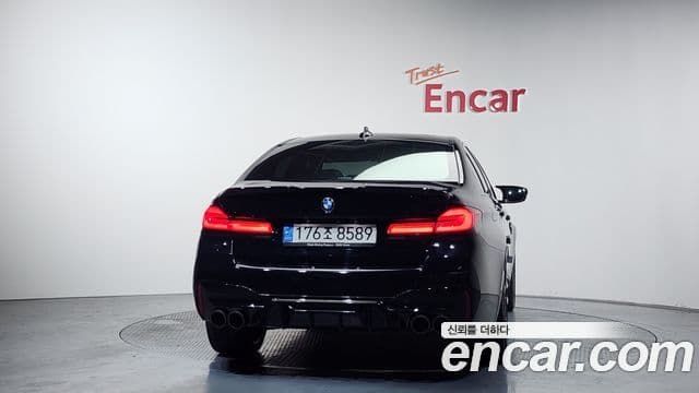 BMW 5 Series 2022 — ფოტო 4/20