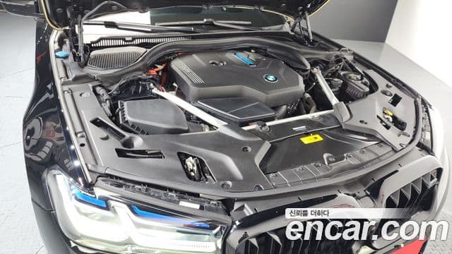 BMW 5 Series 2022 — ფოტო 6/20