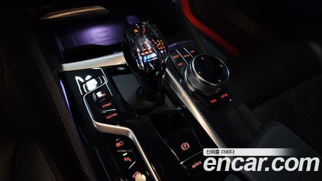 BMW 5 Series 2022 — ფოტო 9/20