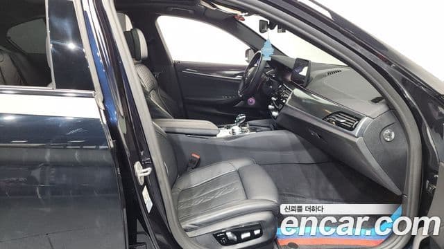 BMW 5 Series 2022 — ფოტო 11/20