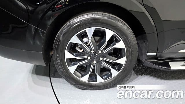 Kia Carnival 2022 — Фото 5/20