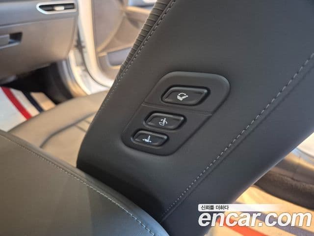 Hyundai Sonata Hybrid 2019 — Photo 6/20