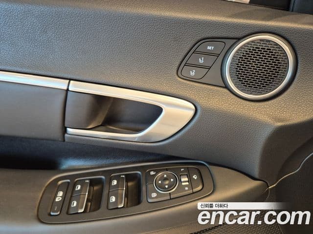 Hyundai Sonata Hybrid 2019 — Photo 13/20