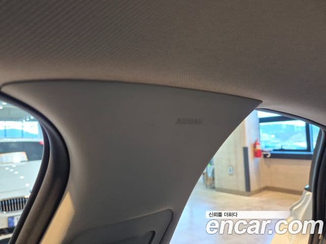 Hyundai Sonata Hybrid 2019 — Photo 12/20