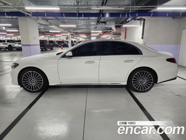 Mercedes-Benz E-Class 2025 — фото 4 из 20
