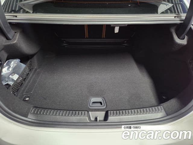 Mercedes-Benz E-Class 2025 — Şəkil 8/20