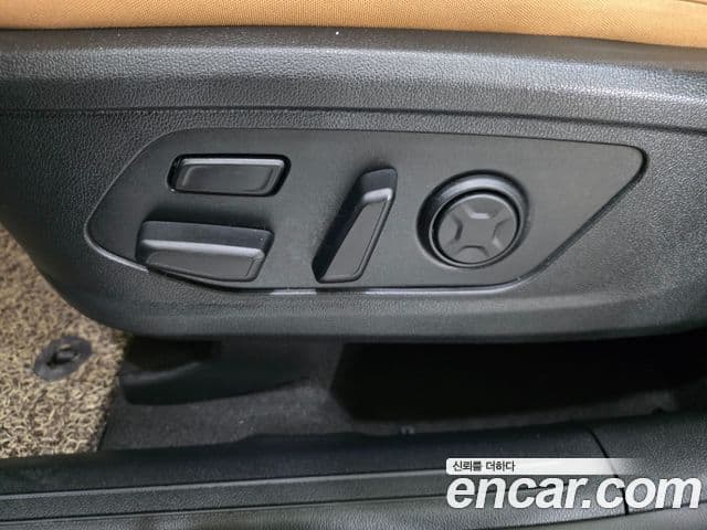Kia Sorento 2021 — Фото 6/20