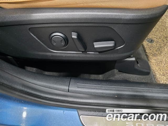 Kia Sorento 2021 — Фото 16/20