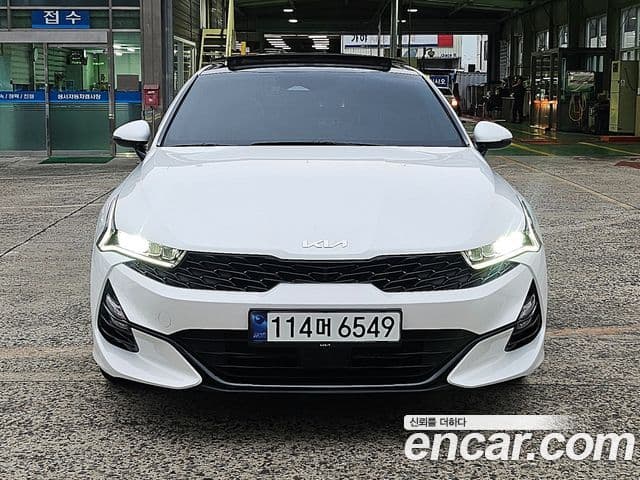 Kia K5 2023 — ფოტო 4/20