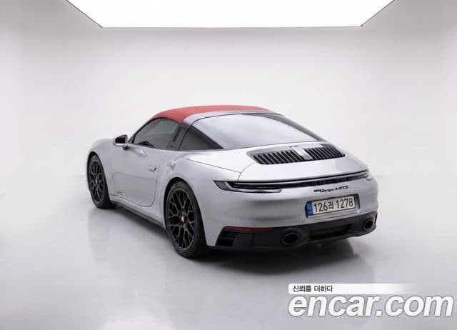 Porsche 911 2023 — Şəkil 5/20