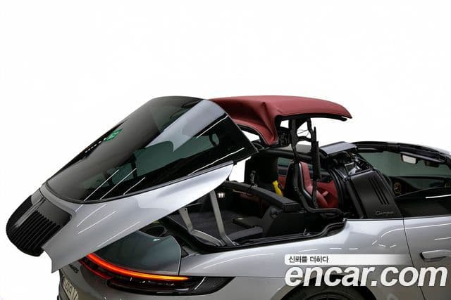 Porsche 911 2023 — Şəkil 9/20