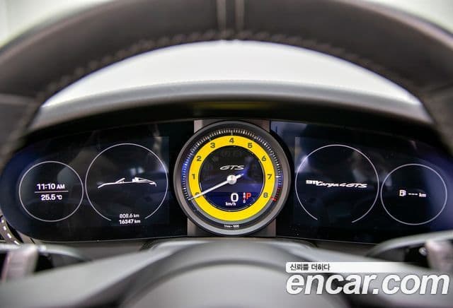 Porsche 911 2023 — Şəkil 16/20