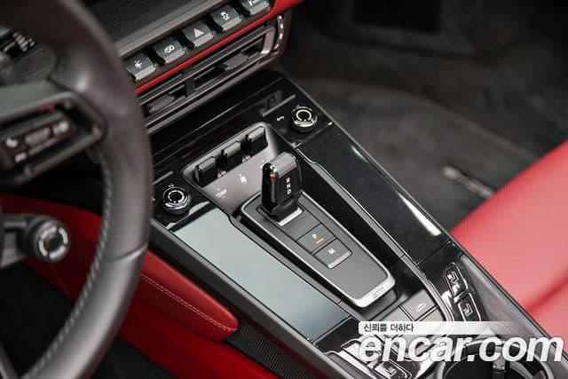 Porsche 911 2023 — Şəkil 19/20