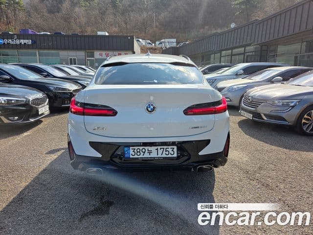 BMW X4 2023 — Photo 6/20