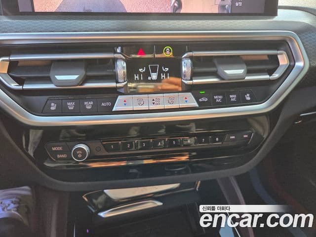 BMW X4 2023 — Photo 10/20