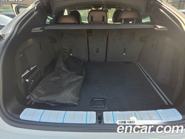 BMW X4 2023 — Photo 9/20