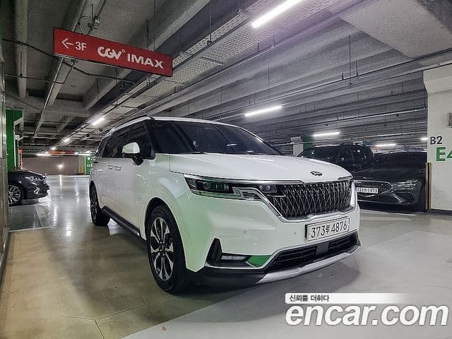 Kia Carnival 2021 — Фото 1/20