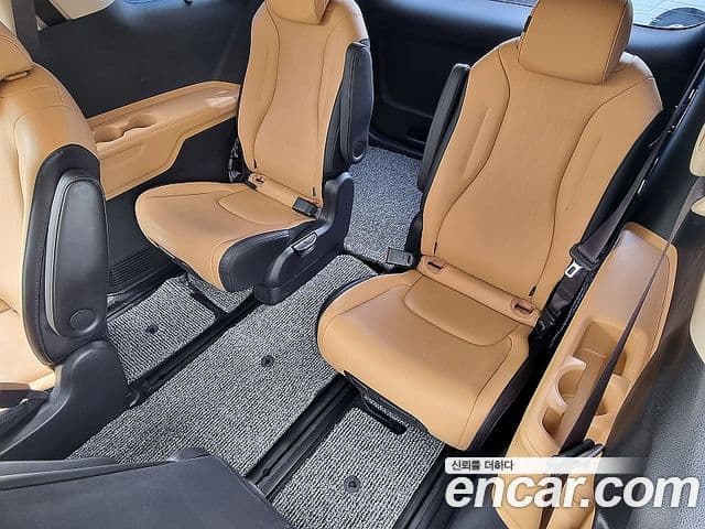 Kia Carnival 2021 — Фото 9/20