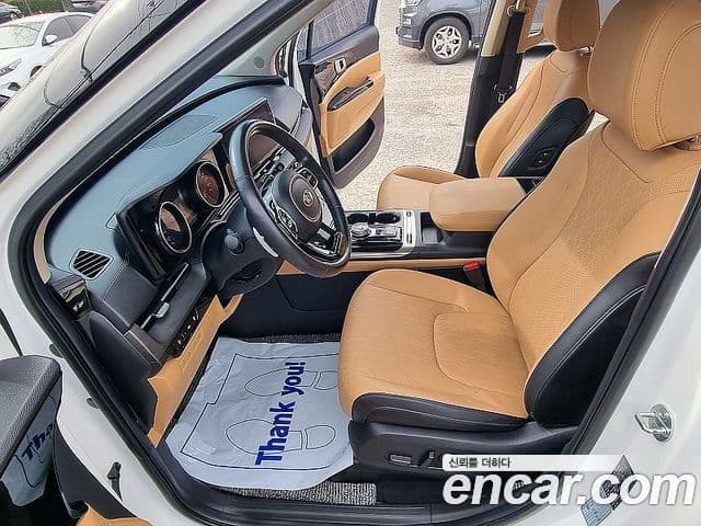 Kia Carnival 2021 — Фото 18/20