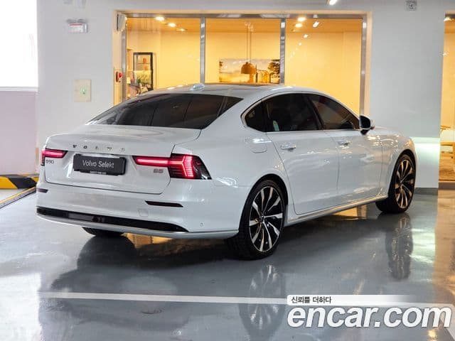 Volvo S90 2025 — ფოტო 1/20