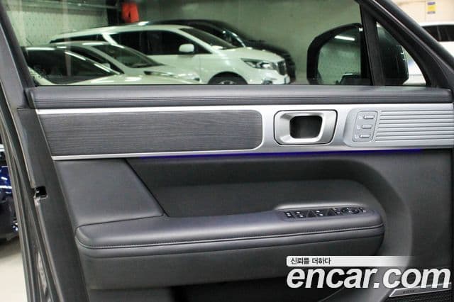 Hyundai Santa Fe 2023 — ფოტო 6/20