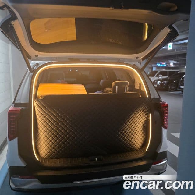 Kia Carnival 2023 — Şəkil 8/14