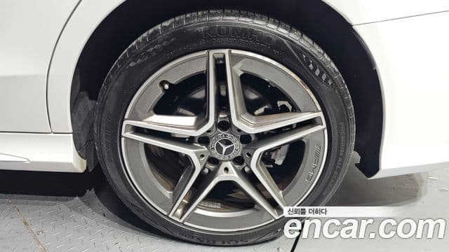 Mercedes-Benz C-Class 2019 — Şəkil 4/20