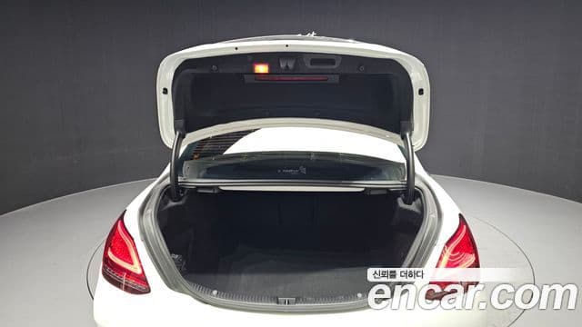 Mercedes-Benz C-Class 2019 — Şəkil 19/20
