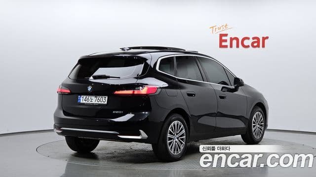 BMW 2 Series Active Tourer 2023 — ფოტო 7/21
