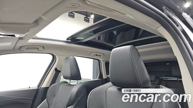BMW 2 Series Active Tourer 2023 — ფოტო 8/21
